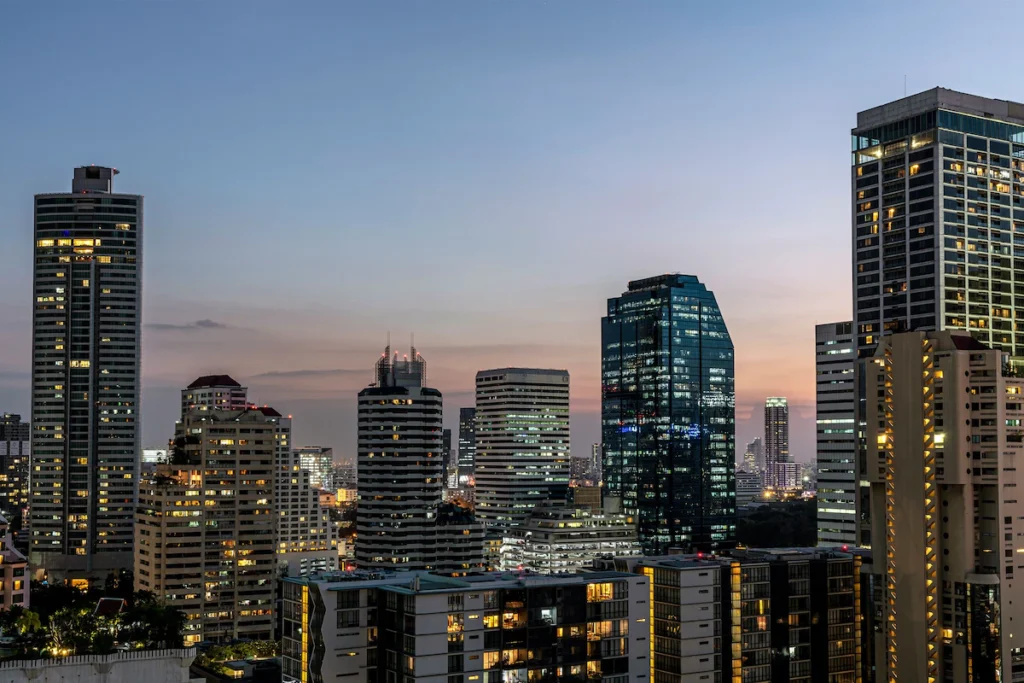 Carlton Hotel Bangkok Sukhumvit night