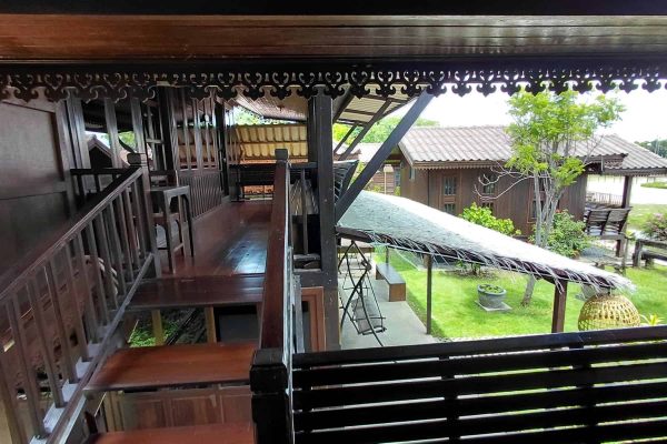 15-thai-countryside-retreat-veranda-view