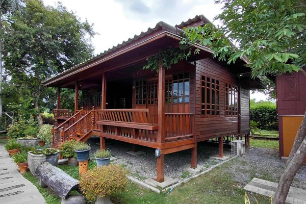 24-ayutthaya-retreat-wooden-bungalow