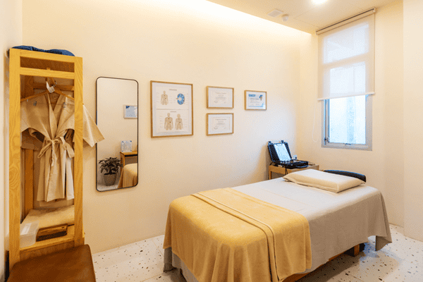 AMSEL Biohealth Center Treatment Room