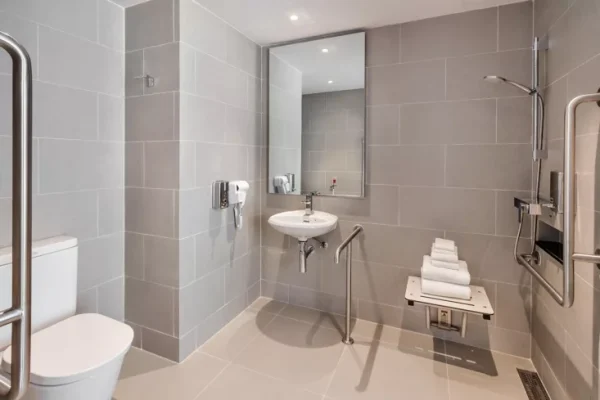 Holiday Inn Express Bangkok Soi Soonvijai